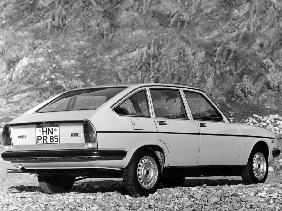  Lancia Beta 1975 года  (фото 5 из 14)